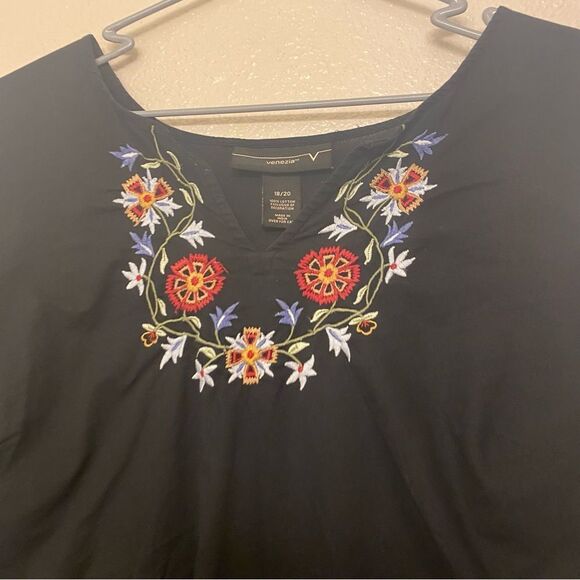 Venezia plus size black cotton blouse floral embroidery boho art to wear 18-20 - Picture 2 of 10